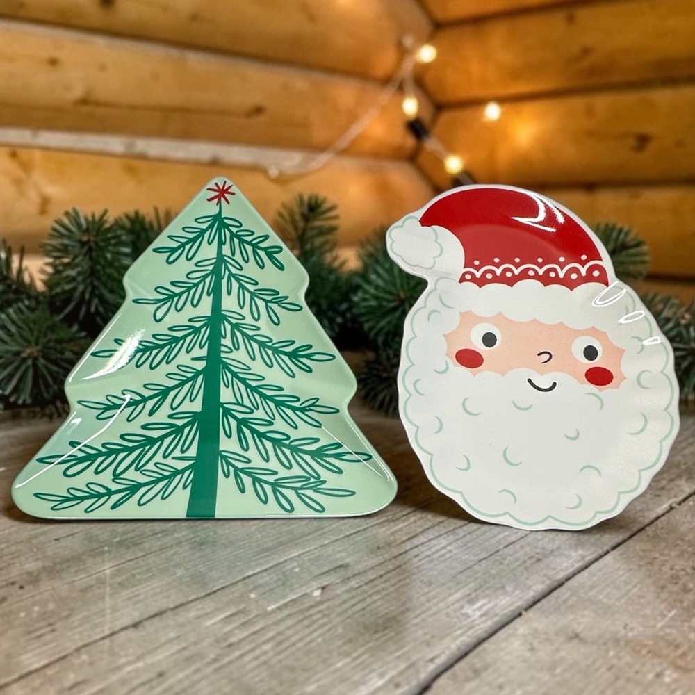 NEW Wondershop Christmas Plate Set Santa and Tree Melamine Green Red 2021